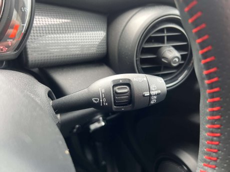 Mini Hatch 1.5 Cooper Sport 3dr 16