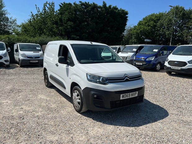 Citroen Berlingo SWB L1H1 Low Roof Enterprise Air Con Sensors Tow Bar EURO 6 4