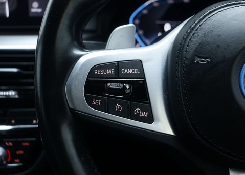 BMW 5 Series 2.0 530e M Sport Auto 5dr 44