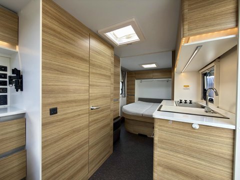 Adria Altea 552 Up Trent  15
