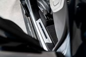 Land Rover Range Rover Sport SVR CARBON EDITION. DEPLOYABLE SIDE STEPS. MATRIX LEDs. CARBON FIBRE ENGINE BAY 57
