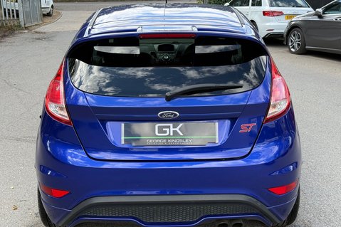 Ford Fiesta ST-2 - 8 SERVICES -NEW MOT -HEATED SEATS -KEYLESS -JUST SERVICED 8