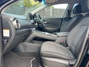 Hyundai KONA PREMIUM 18