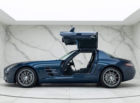 Mercedes-Benz SLS AMG 9