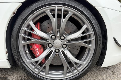 Audi R8 GT QUATTRO V10 SPYDER - 1 OF 33 - BUCKET SEATS -CERAMIC BRAKES 10