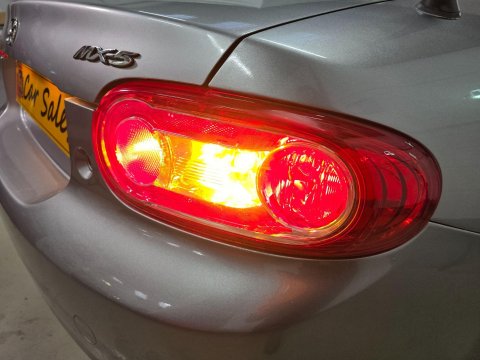 Mazda MX-5 2.0i Miyako Roadster Euro 4 2dr 38