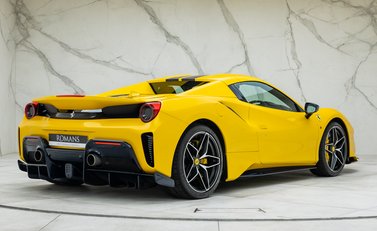 Ferrari 488 Pista Spider 5