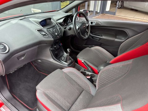Ford Fiesta 1.0 Fiesta ST-Line Red Edition 3dr 10