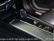 Volvo XC60 2.0 XC60 Momentum B4 MHEV AWD Auto 4WD 5dr 23