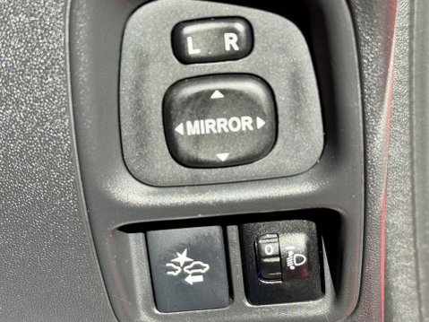 Toyota Aygo VVT-I X-PLAY TSS 13