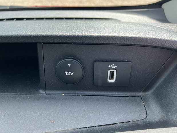 Ford Transit Custom SWB L1H1 (SOLD) Limited 300 Air Con Alloys Sensors EURO 6 29