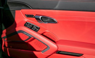 Porsche 911 (991) Carrera GTS 23