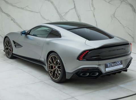 Aston Martin Vanquish V12 12