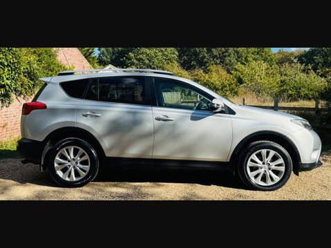 Toyota Rav4 2.2 D-4D Invincible SUV 5dr Diesel Manual 4WD Euro 5 (150 ps) 9