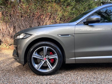 Jaguar F-Pace 3.0 D300 V6 S Auto AWD Euro 6 (s/s) 5dr 60