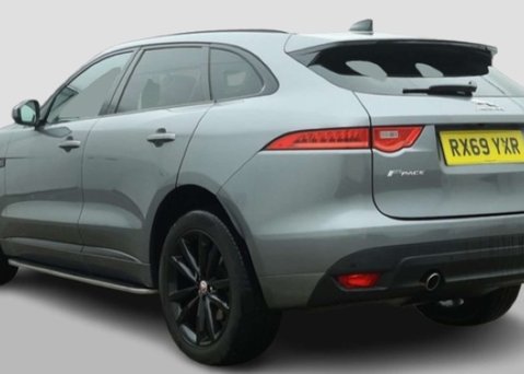 Jaguar F-Pace 2.0 P250i Chequered Flag SUV 5dr Petrol Auto AWD Euro 6 (s/s) (250 ps) 7