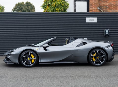 Ferrari SF90 SPIDER 3