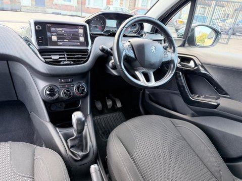 Peugeot 208 1.2 PureTech Allure Euro 6 5dr 23