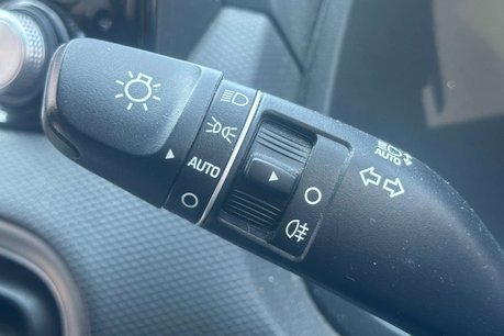 Hyundai KONA 39kWh Premium SUV 5dr Electric Auto (10.5kW Charger) (136 ps) 27