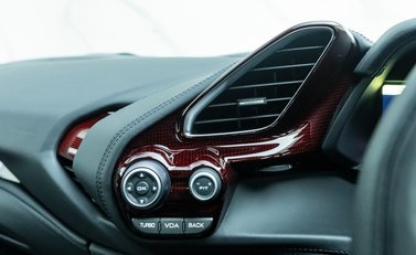 Ferrari 488 GTB Tailor Made 19