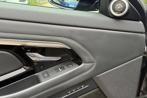 Land Rover Range Rover Evoque R-DYNAMIC HSE MHEV - 360 DEGREE CAMERAS -20 INCH ALLOYS - APPLE CARPLAY 24
