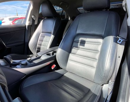 Lexus Is 2.5 IS 300h Advance CVT 4dr 61