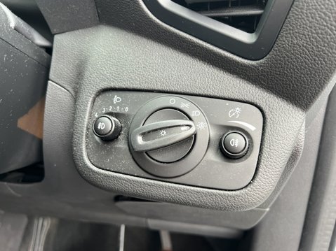 Ford Kuga 2.0 TDCi Titanium Sport SUV 5dr Diesel Powershift AWD Euro 6 (s/s) (180 ps) 23