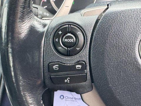 Lexus Is 2.5 300h Executive Edition E-CVT Euro 6 (s/s) 4dr 29