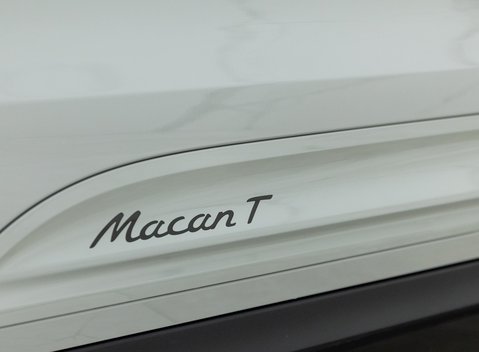 Porsche Macan T 26