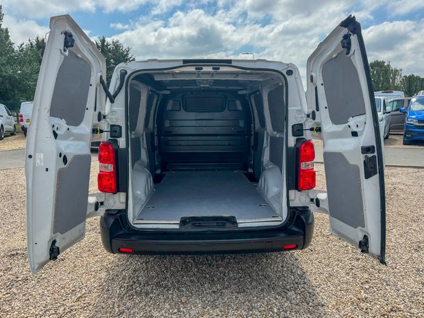 Citroen Dispatch XLWB L3H1 Low Roof Enterprise 1400 Air Con SELECT 8