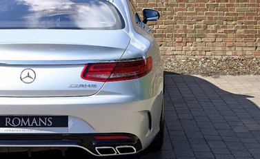 Mercedes-Benz S Class S63 Coupe 2