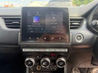Renault Arkana ICONIC E-TECH 14