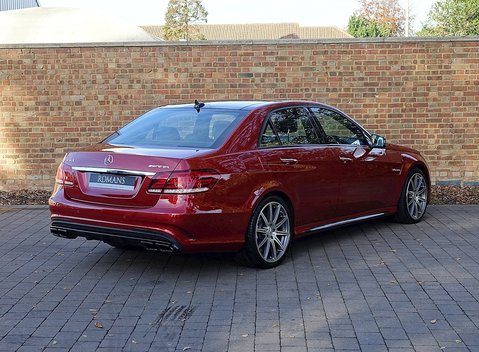 Mercedes-Benz E Class AMG 2
