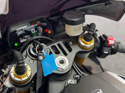Yamaha R1M 1000 Super Sports Petrol Manual (200 ps) 31
