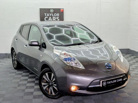 Nissan LEAF 30kWh Tekna Auto 5dr 3