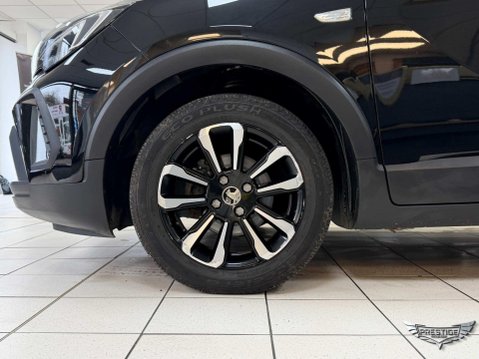 Vauxhall Crossland 1.2 Design SUV 5dr Petrol Manual Euro 6 (s/s) (83 ps) 62