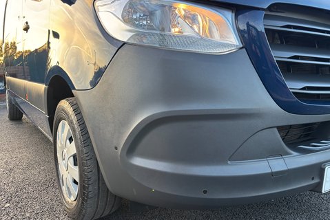 Mercedes-Benz Sprinter 315 Cdi Premium Mwb Lr Panel Van 25