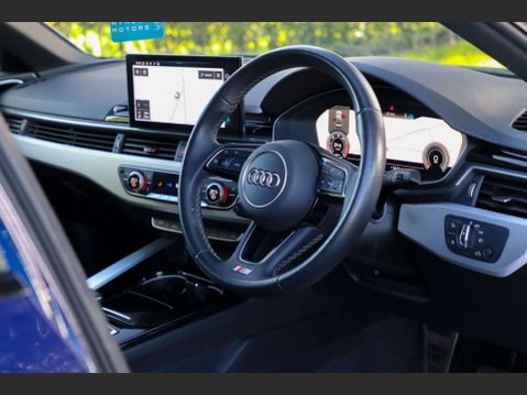 Audi A4 2.0 TDI 35 S line Saloon 4dr Diesel S Tronic Euro 6 (s/s) (163 ps) 2