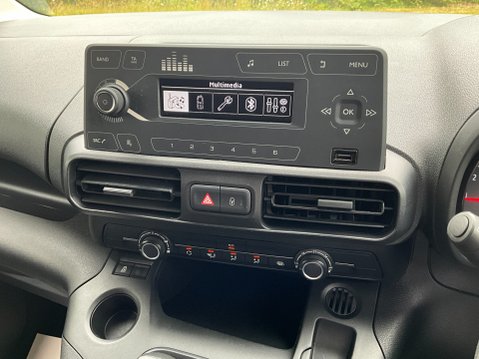 Vauxhall Combo 1.5 Turbo D 2000 Sportive L1 H1 Euro 6 (s/s) 4dr 21