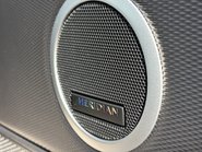 Land Rover Discovery D300 Commercial Dynamic HSE 28