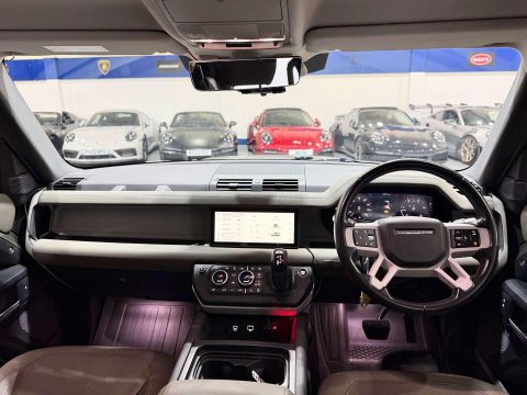Land Rover Defender 2.0 SD4 S SUV 5dr Diesel Auto 4WD Euro 6 (s/s) (240 ps) 2