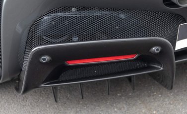 Ferrari SF90 Stradale 32