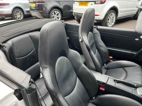 Porsche 911 Turbo 3.8 997 Turbo Cabriolet 2dr Petrol PDK AWD (268 g/km, 500 bhp) 17