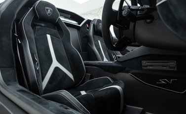 Lamborghini Aventador SV LP 750-4 Roadster 17