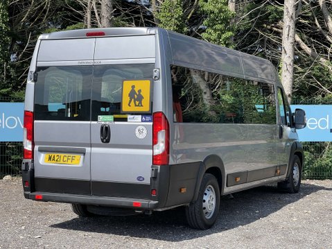 Peugeot Boxer 2.2 Boxer 440 L4H2 17-Seat Non-D1 Lightweight minibus with Hydraulic Passen 11