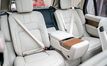 Land Rover Range Rover 4.4 SDV8 Autobiography 19