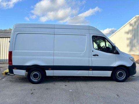 Mercedes-Benz Sprinter 2.1 316 CDI Progressive RWD L2 H2 Euro 6 (s/s) 5dr 3