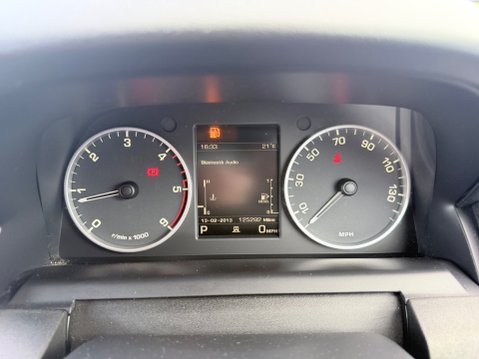 Land Rover Discovery 3.0 SDV6 XS 28