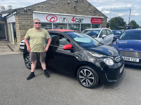 Darin from Rochdale collecting his cousin's new C1