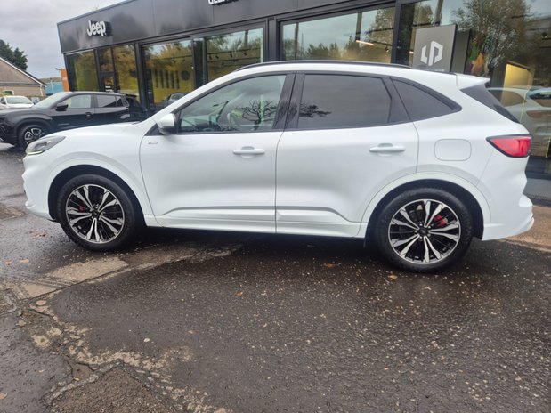 Ford Kuga ST-LINE X EDITION 8